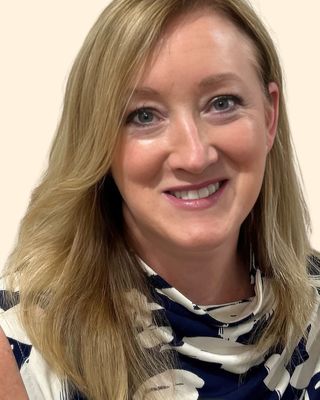 Photo of Colleen Mullin, Clinical Social Work/Therapist, MSW, LCSW