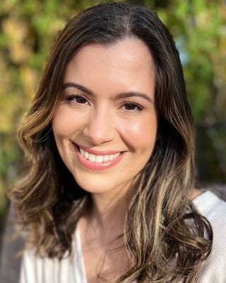 Photo of Elise Hernandez, Marriage & Family Therapist Associate, MA, AMFT