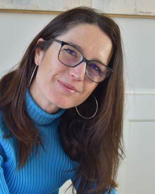 Photo of Faye Ralph, Psychotherapist, DCounsPsych, MBACP Accred