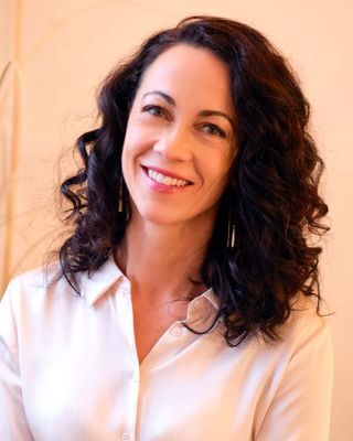 Photo of Melissa Davies, Counsellor, MA, RCC
