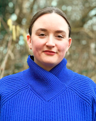 Photo of Gemma Camlin, Psychotherapist, MA, HCPC-Art Therap.