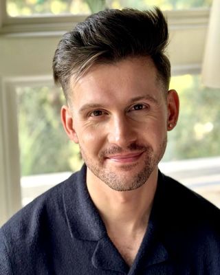 Photo of Garett Weinstein - Expansive Therapy , Counselor in Mid Wilshire, Los Angeles, CA