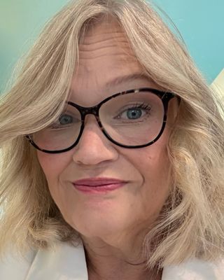 Photo of Karen J Lacy, Clinical Social Work/Therapist, MSW, LCSW