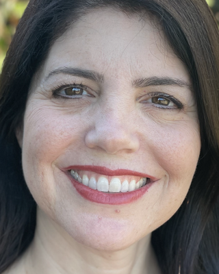 Photo of Mya Painter, Marriage & Family Therapist, LMFT