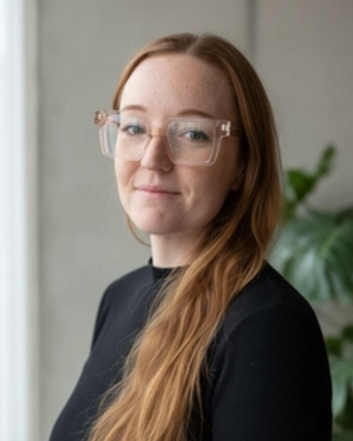 Photo of Casey Smith, Clinical Social Work/Therapist, LICSW