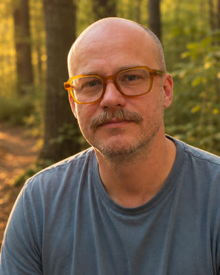 Photo of Justin Wood, Counsellor, MNCPS Acc.