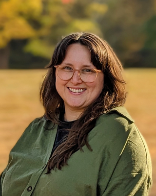 Photo of Jessica Carlisi, Psychotherapist, MA, PACFA