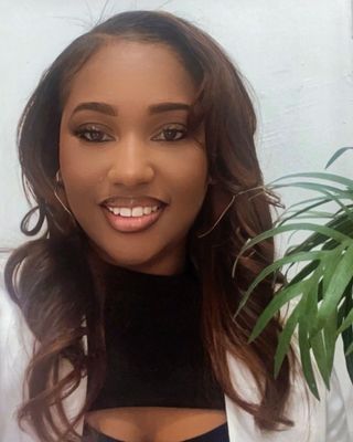 Photo of Jasmaign Eleese McGowan, Marriage & Family Therapist Associate, MA, AMFT