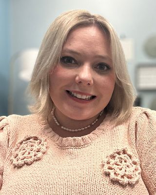 Photo of Ashley Driedger, Psychologist, MSc, Psyc