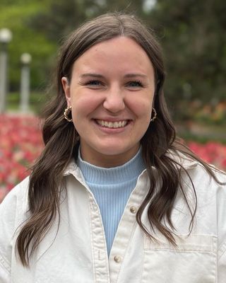 Photo of Chloe Delaquis Bilingual, Clinical Social Work/Therapist, RSW, BSW, MSW