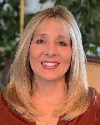 Photo of Victoria Hudak, Psychiatric Nurse Practitioner, PMHNP