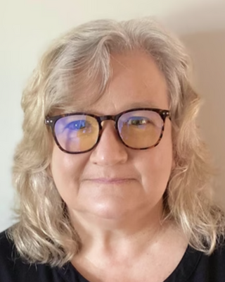 Photo of Leslie Mader, Clinical Social Work/Therapist, LCSW