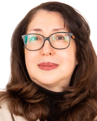 Photo of Dr. Niloufar Mohammadpour D, Registered Psychotherapist, PhD