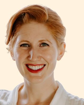 Photo of Porscha Simoes, Clinical Social Work/Therapist, LCSW