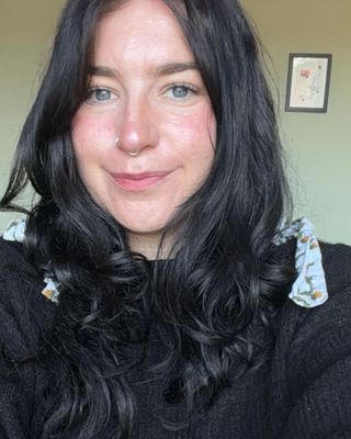 Photo of Hollie Crudge, Counsellor, MBACP Accred