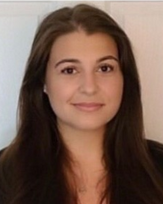 Photo of Sara Illiano, LCPC, Counselor