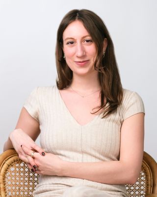 Photo of Joëlle Guay, Registered Psychotherapist (Qualifying), MA, BA