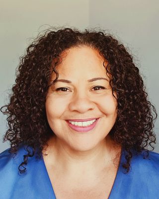 Photo of Nina Gough-Cooper, Psychotherapist, MBABCP