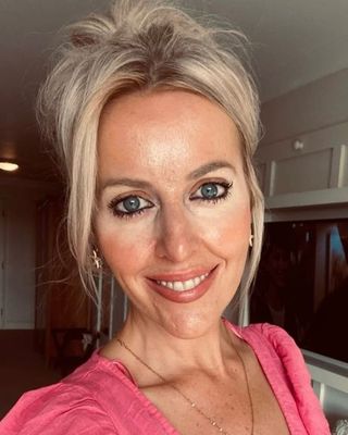 Photo of lisa kelly