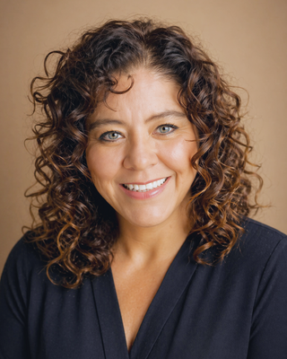 Photo of Claudia Aranda, Registered Psychotherapist, RP, MDiv