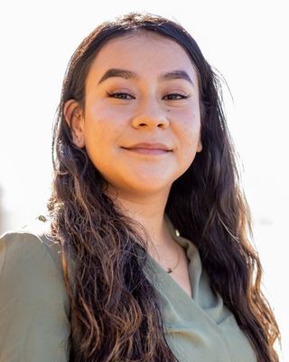 Photo of Stephanie Carmona, Associate Professional Clinical Counselor, MA, AMFT, APCC