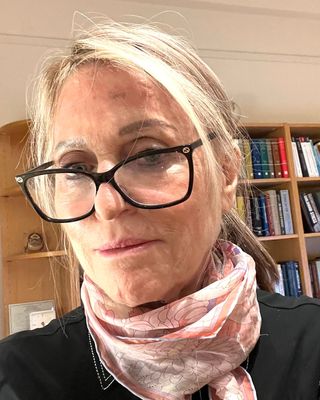 Photo of Dr. Serena Deutsch, Psychologist, PhD