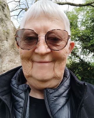 Photo of Jill Edwards, Counsellor, MSc, MBACP Accred