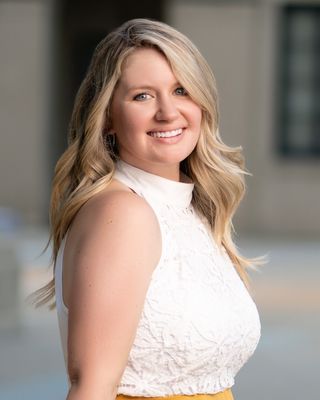 Photo of Jovie Peralta, Licensed Social Worker, MSW, LSW