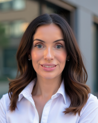Photo of Madelyn Hindia, Psychiatric Nurse Practitioner, PMHNP