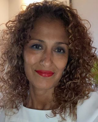 Photo of Uma Mays - Herts Therapy, Psychotherapist, MBACP Accred