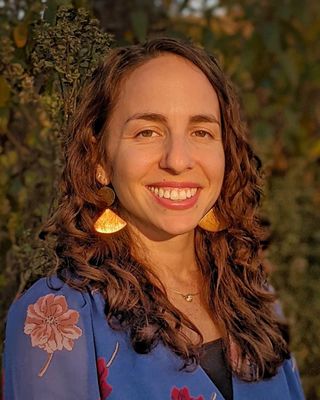 Photo of Maya Sztainer, Psychologist, PsyD