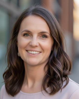 Photo of Tiffany Stradling, Psychiatric Nurse Practitioner, NP