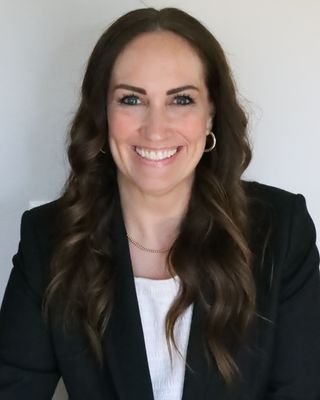 Photo of Jennifer Manazer, Psychiatric Nurse Practitioner, DNP, PMHNP, APRN