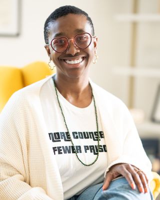 Photo of Mahal Stevens, Clinical Social Work/Therapist, LSW