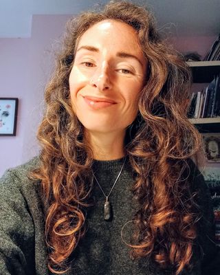 Foto de Isobel Savege - Art Therapy in English, Maestría