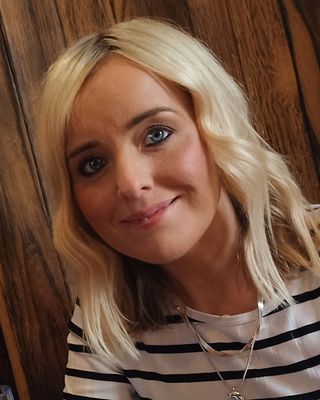 Photo of Caroline Armstrong, Counsellor, MNCPS Acc.