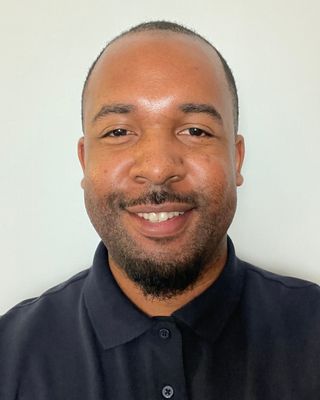 Photo of Owen Akenzua, Clinical Social Work/Therapist, LCSW