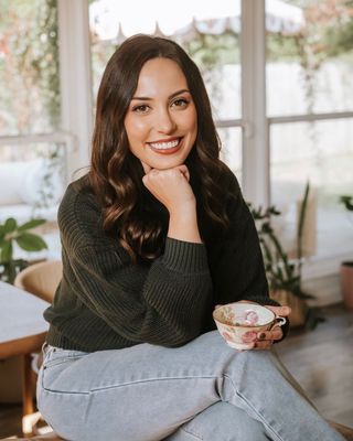 Photo of Ashton Harris, Registered Clinical Social Worker Intern, RCSWI