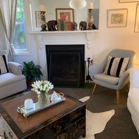 Gallery Photo of A relaxing, cosy & warm space to share your experiences & to feel safe & heard.
