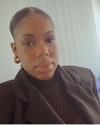 Photo of Shalisha Johnson, LMSW
