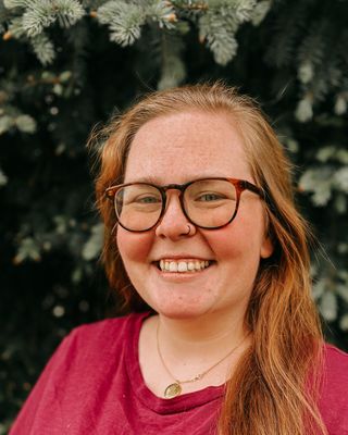 Photo of Abigail Minzler, Licensed Social Worker, LSW, SWC