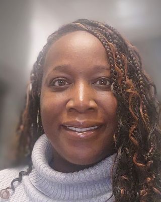 Photo of Fatuma Lalugba, Clinical Social Work/Therapist, MSW, LCSW