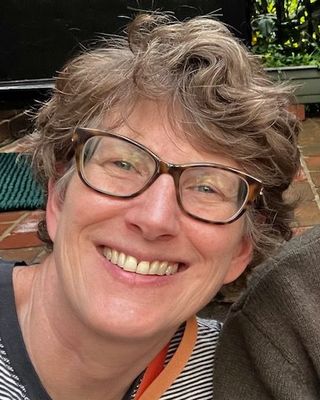 Photo of Mary Hewes, Clinical Social Work/Therapist, LICSW, LCSW-C