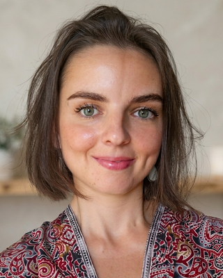 Photo of Anna Legge, Psychotherapist, DCounsPsych, MUKCP