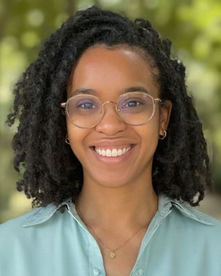 Photo of Jasmine Robinson, Pre-Licensed Professional