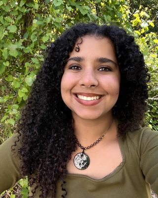 Photo of Ivonne Estrella, Pre-Licensed Professional, Intern, MHC