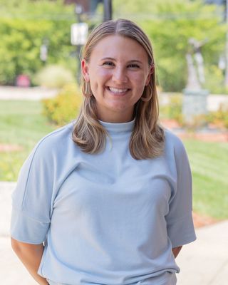 Photo of Rebecca Mandy, Pre-Licensed Professional, MSW