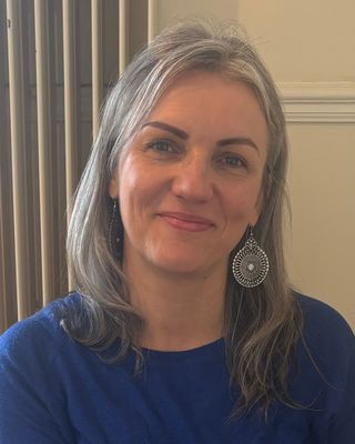 Photo of Viola Sadowski, Psychotherapist, PNCPS Acc.