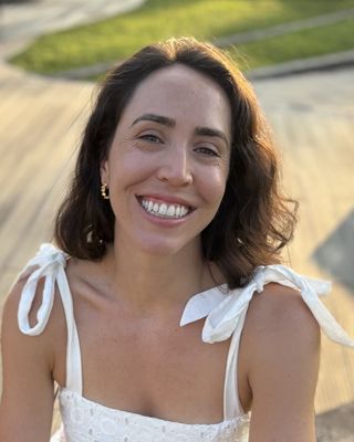 Photo of Isabella Rosenthal, Psychologist, MA, PsyBA - Clin. Psych