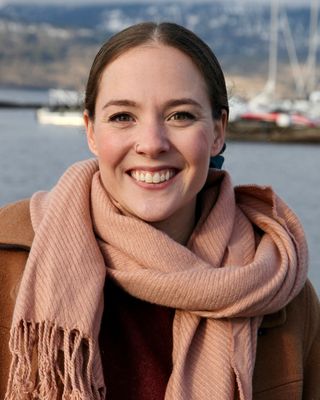 Photo of Amy Van Dongen, Art Therapist in British Columbia